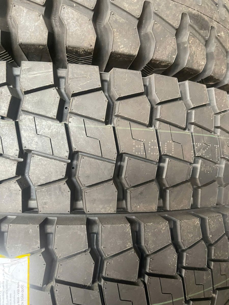 LỐP XE BEN DĨ AN - CỬU LONG THIÊN